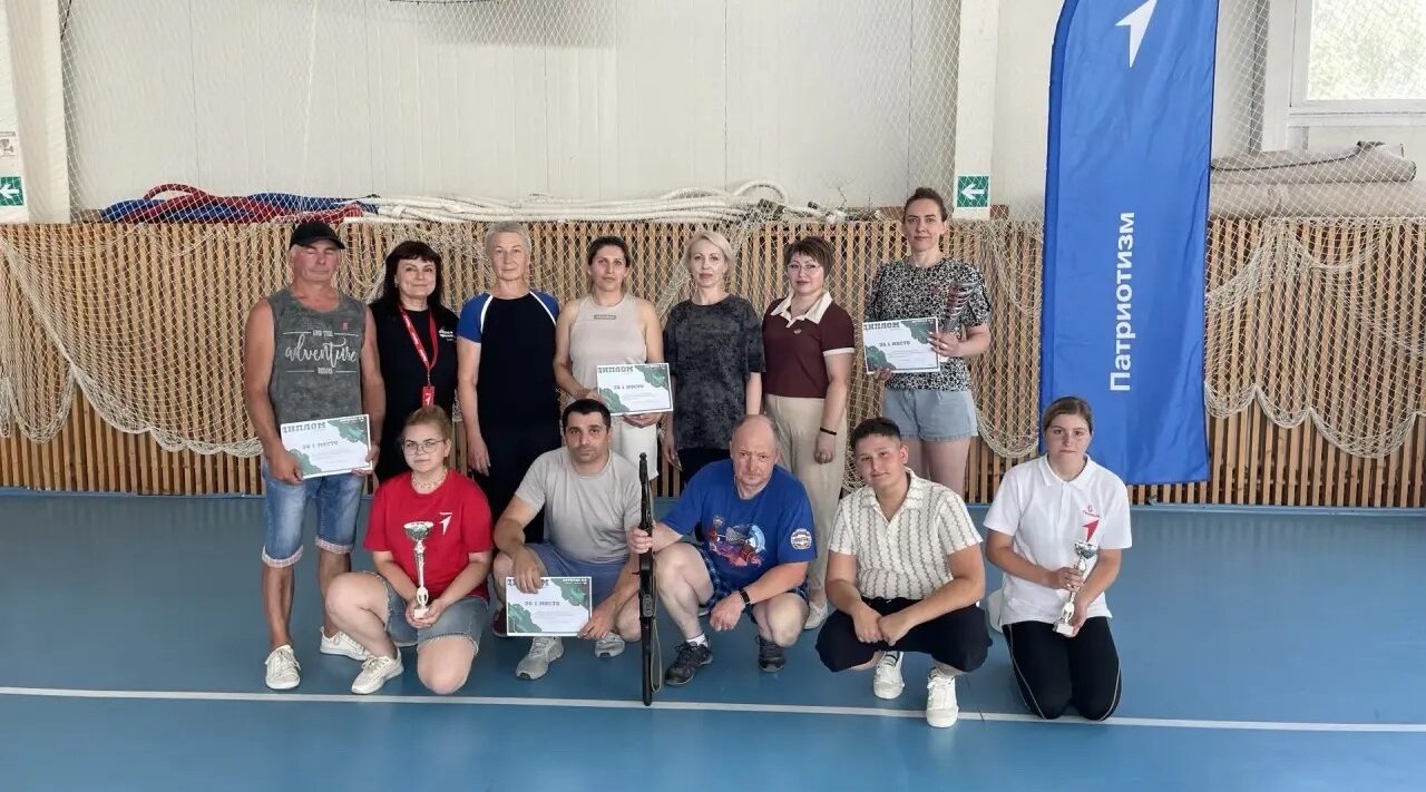 Муниципальный этап «Семейной зарницы» прошёл в Суземке