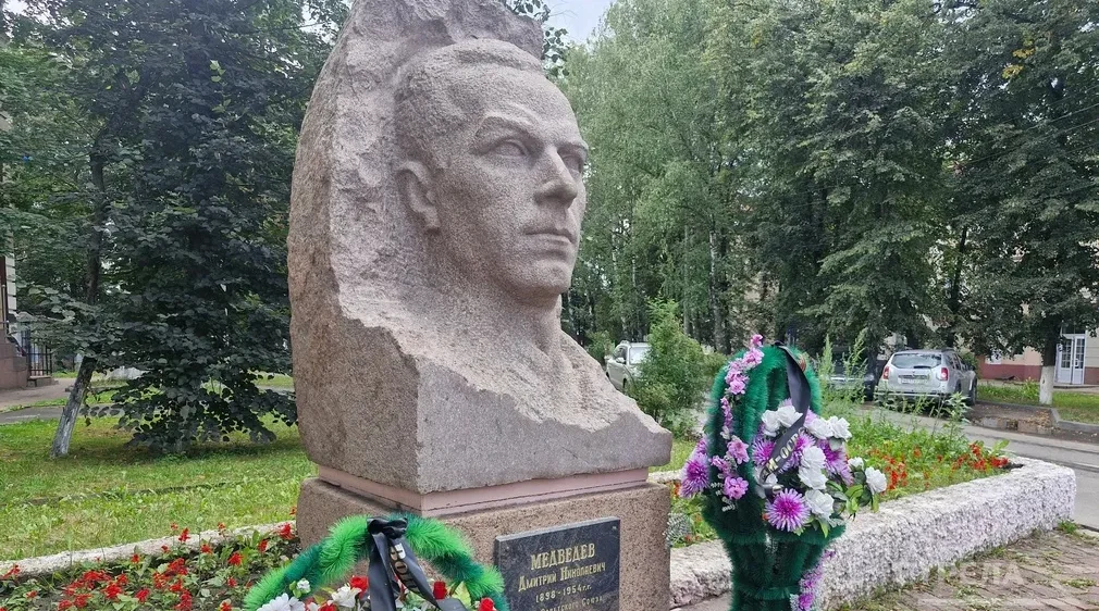 128 лет со дня рождения Героя Советского Союза отмечают на Брянской земле