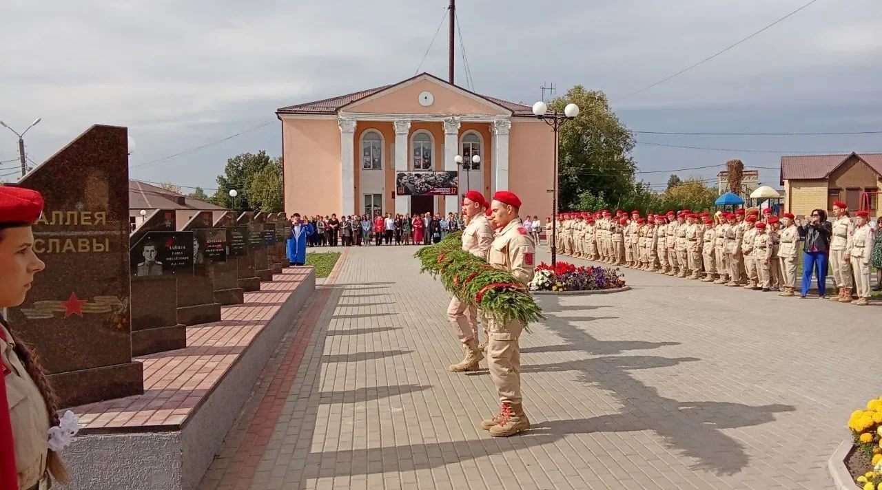Годовщину освобождения от немецко-фашистских захватчиков празднуют в Выгоничах