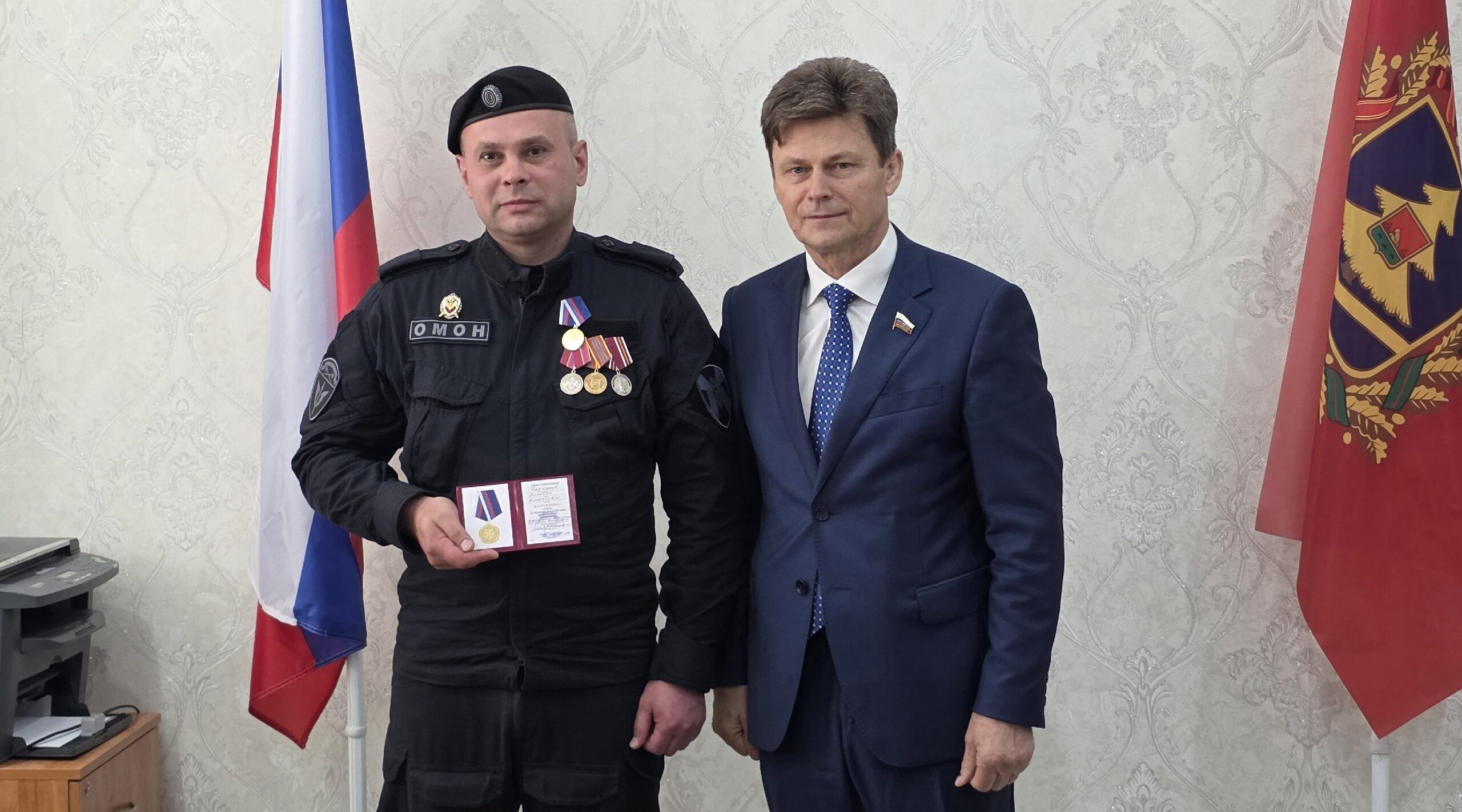 В Брянске наградили сегодняшних защитников Родины