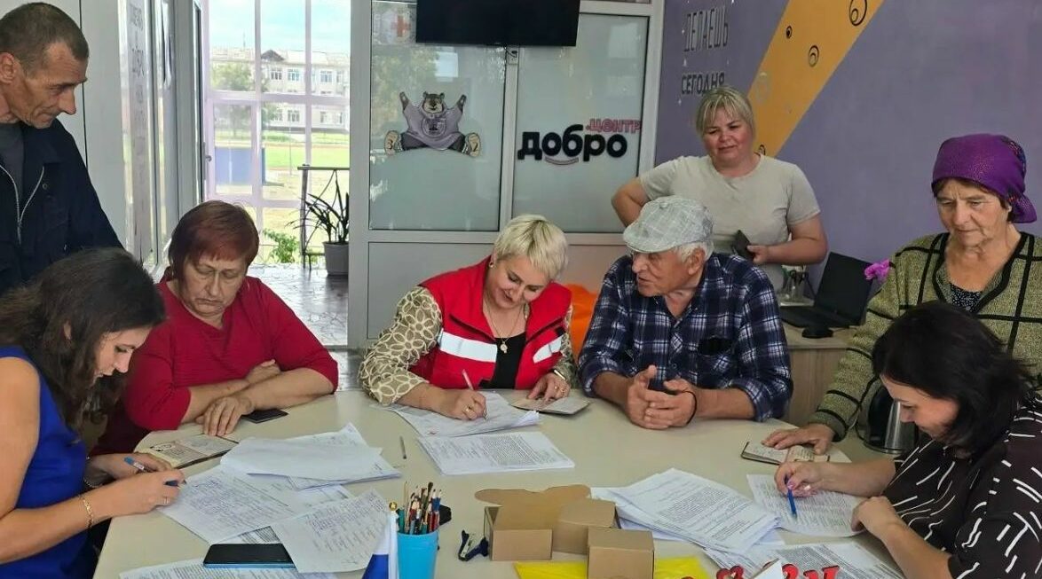 Не оставляют без поддержки: Красный Крест помогает жителям брянского приграничья