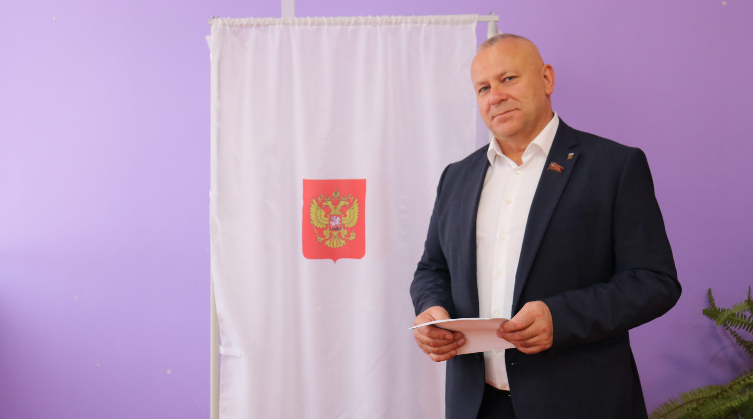 Валентин Суббот принял участие в голосовании