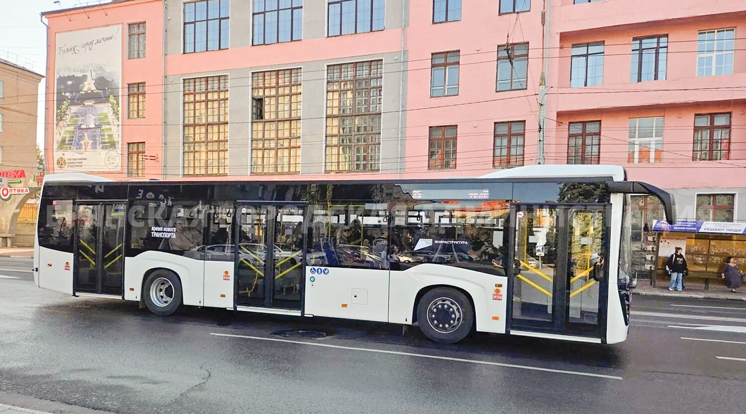 В областной центр поступят ещё 20 новых автобусов