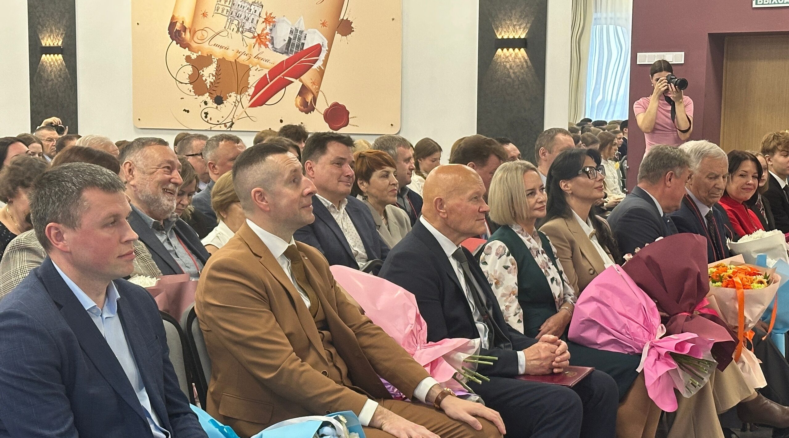 Праздничное мероприятие прошло в Брянском городском лицеи №1 имени А.С. Пушкина