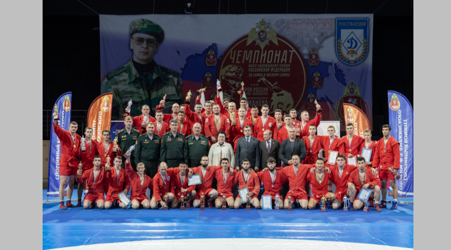 Брянский росгвардеец завоевал «золото» на чемпионате по самбо и боевому самбо