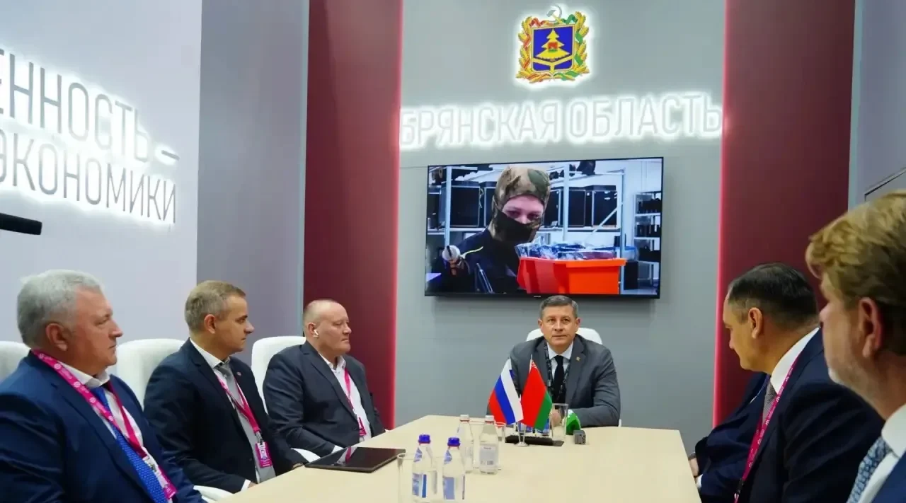 Егор Ковальчук на выставке «Иннопром» подписал ряд соглашений