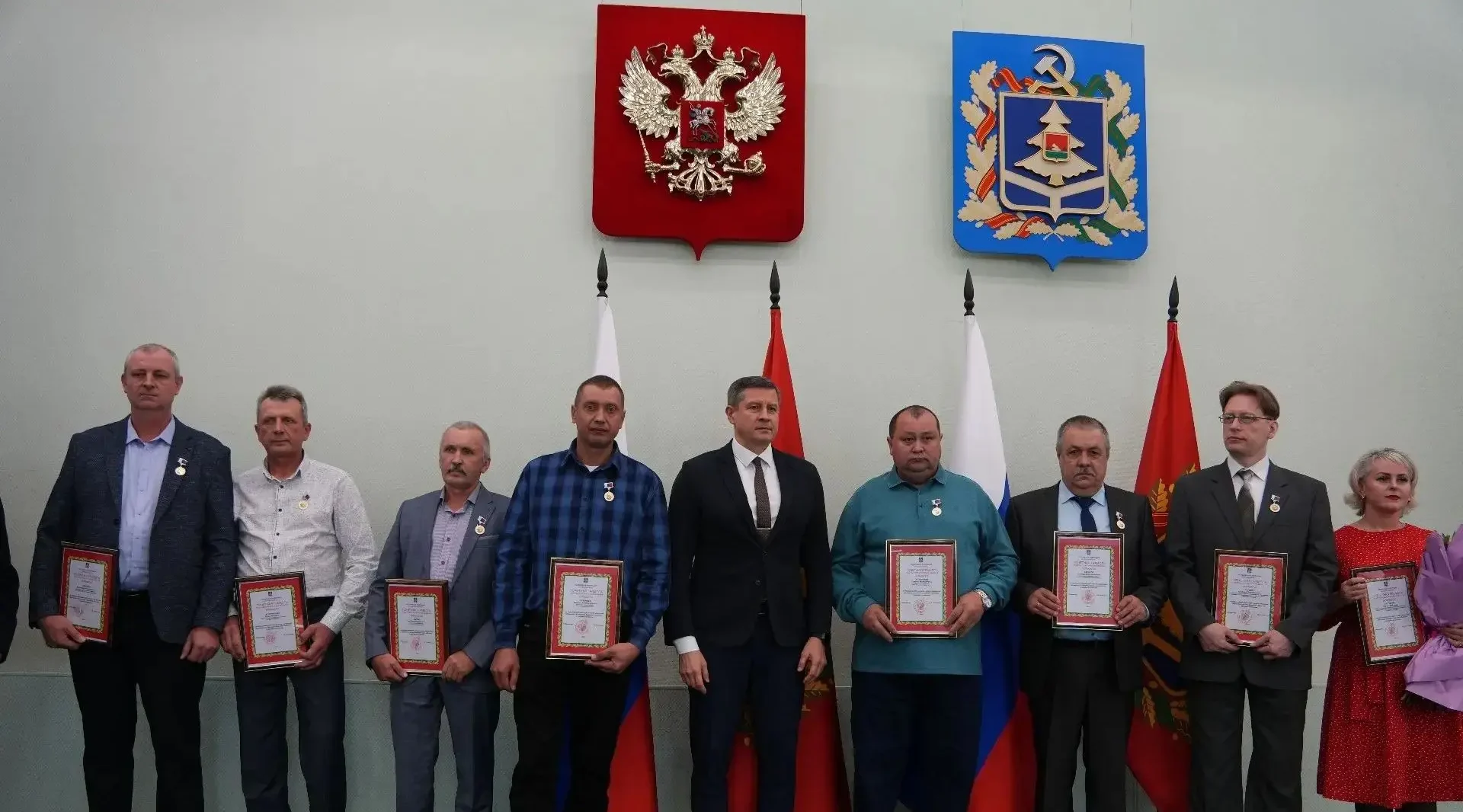 Егор Ковальчук поздравил дорожников с наступающим праздником