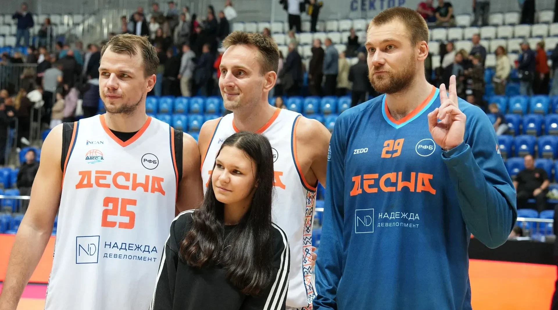 Брянская баскетбольная команда «Десна» одержала первую победу в Суперлиге