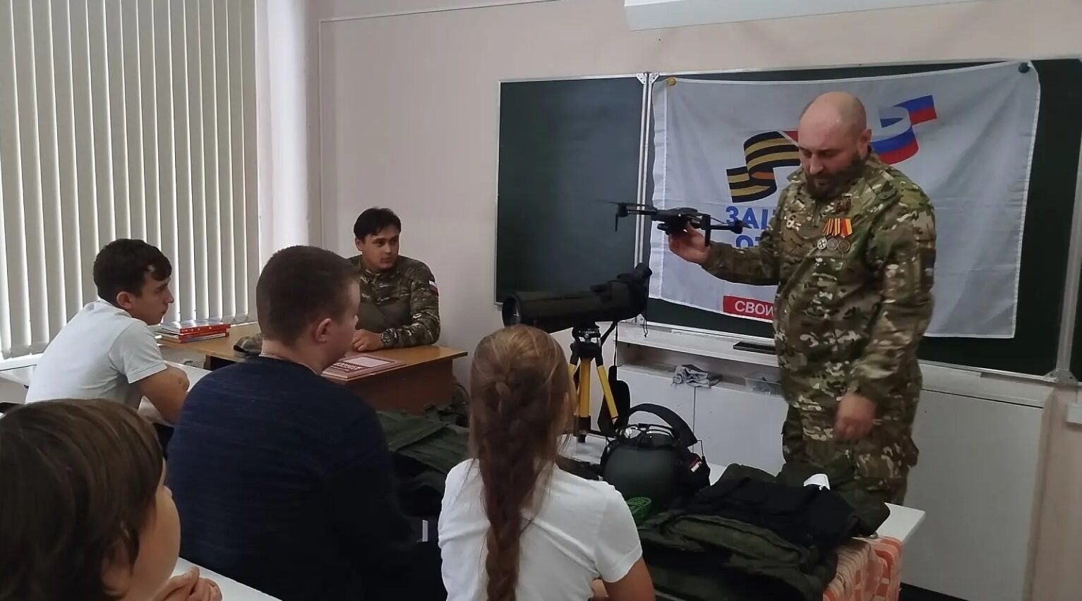 Основы безопасности и защиты Родины в школе преподаёт ветеран СВО